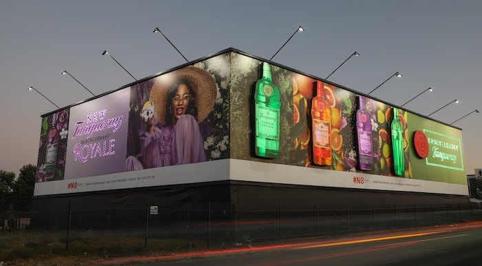 Why Brands Partner with Creative Agencies for Mall Advertising Campaigns