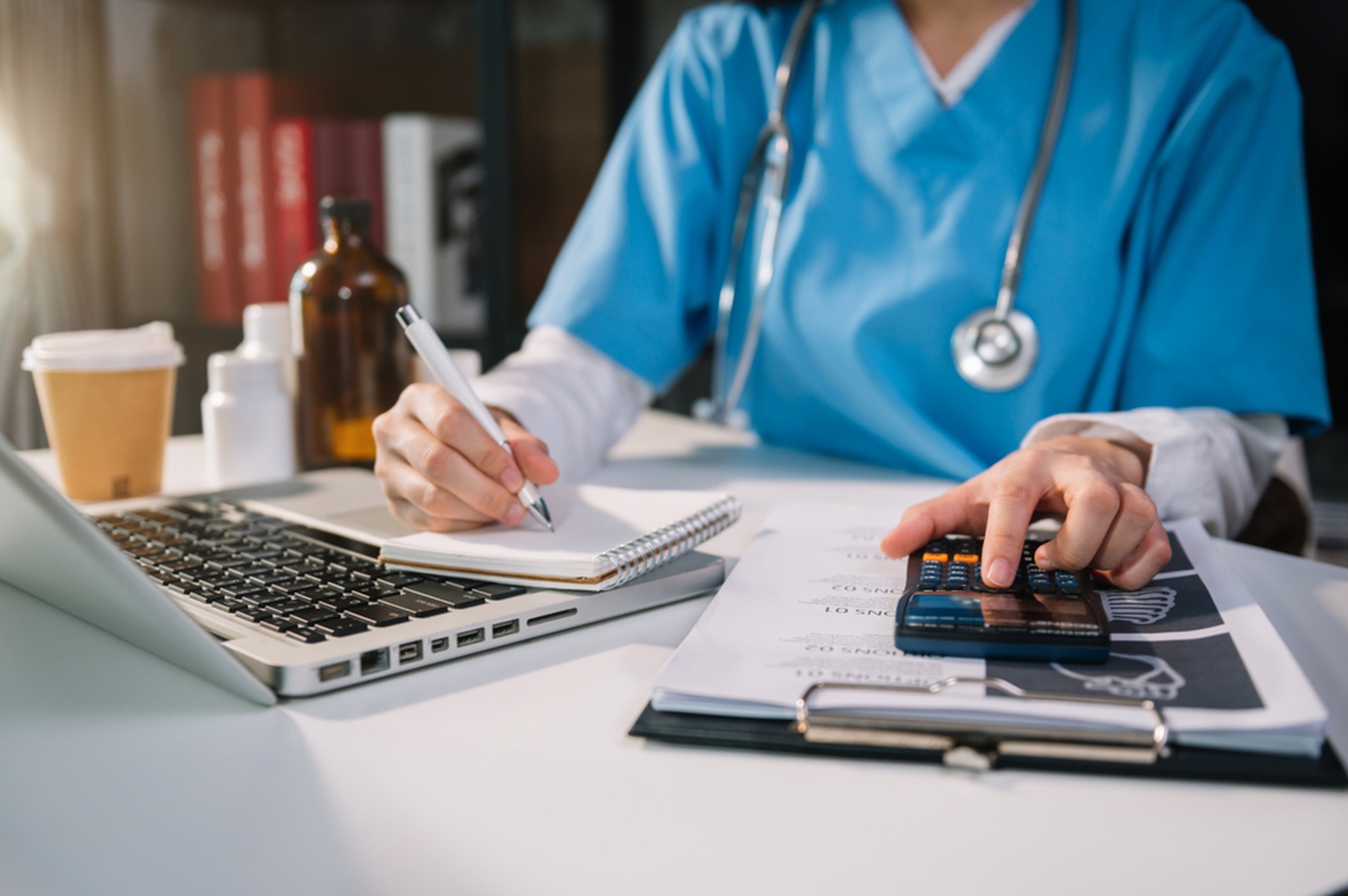 How Smart Healthcare Applications Are Improving Patient Care and Engagement