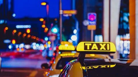 Umrah Taxi 24/7 Service - Most Affordable Prices